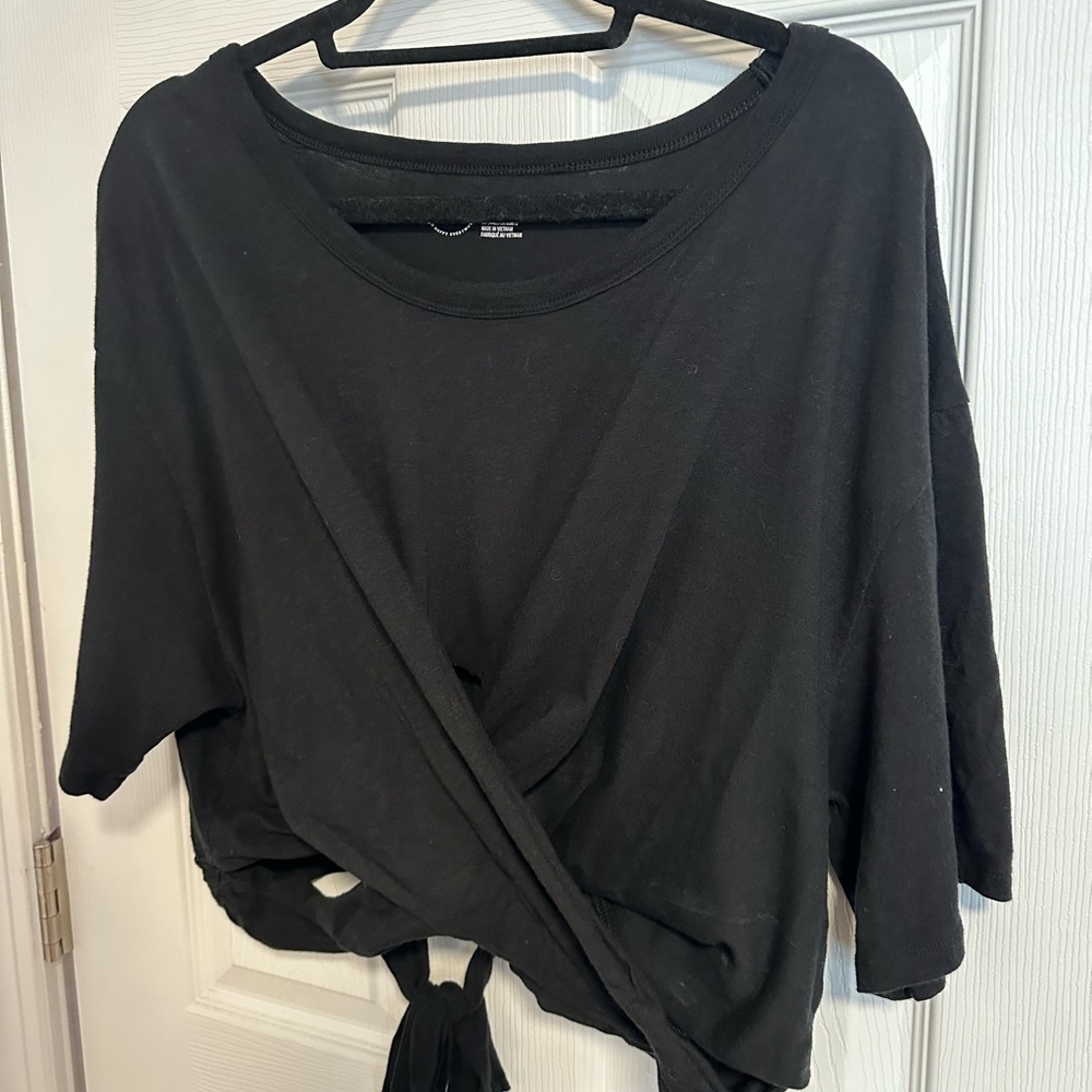 Black Women's Aerie Wrap Top